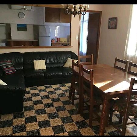 Grand Appartement 6 Pers,Lumineux,Avec Terrasse Sud De France Tuchan Esterno foto